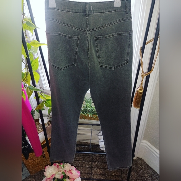 👖EXPRESS super high waisted stretchy embellished gray jeans - Picture 4 of 4